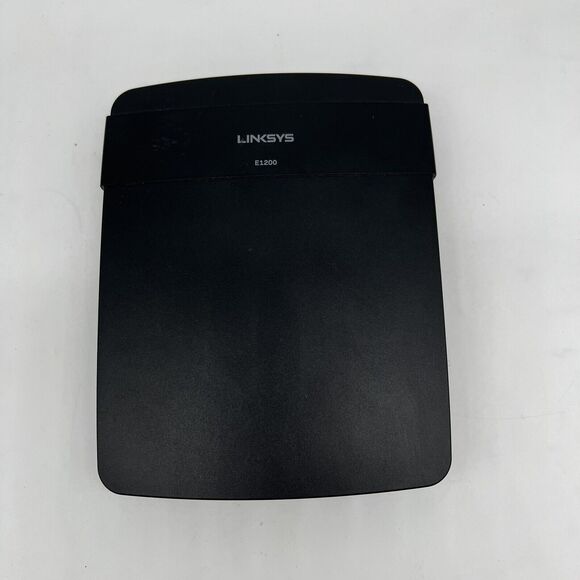 Linksys E1200 300 Mbps 4-Port 10/100 Wireless N Router - Picture 4 of 7